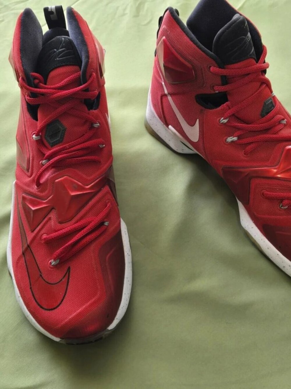 Nike LeBron 13 University Red White 807219-610 Size 12